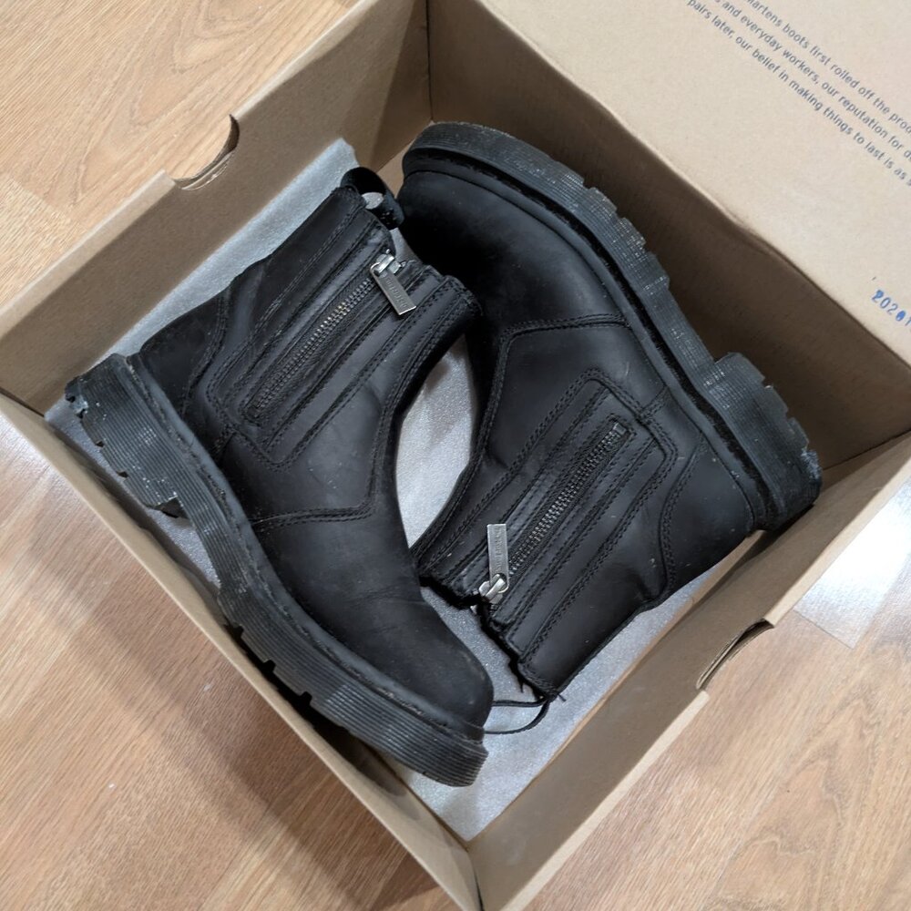 Dr. Martens waterproof winter chelsea boots 2976 alyson w/ zips